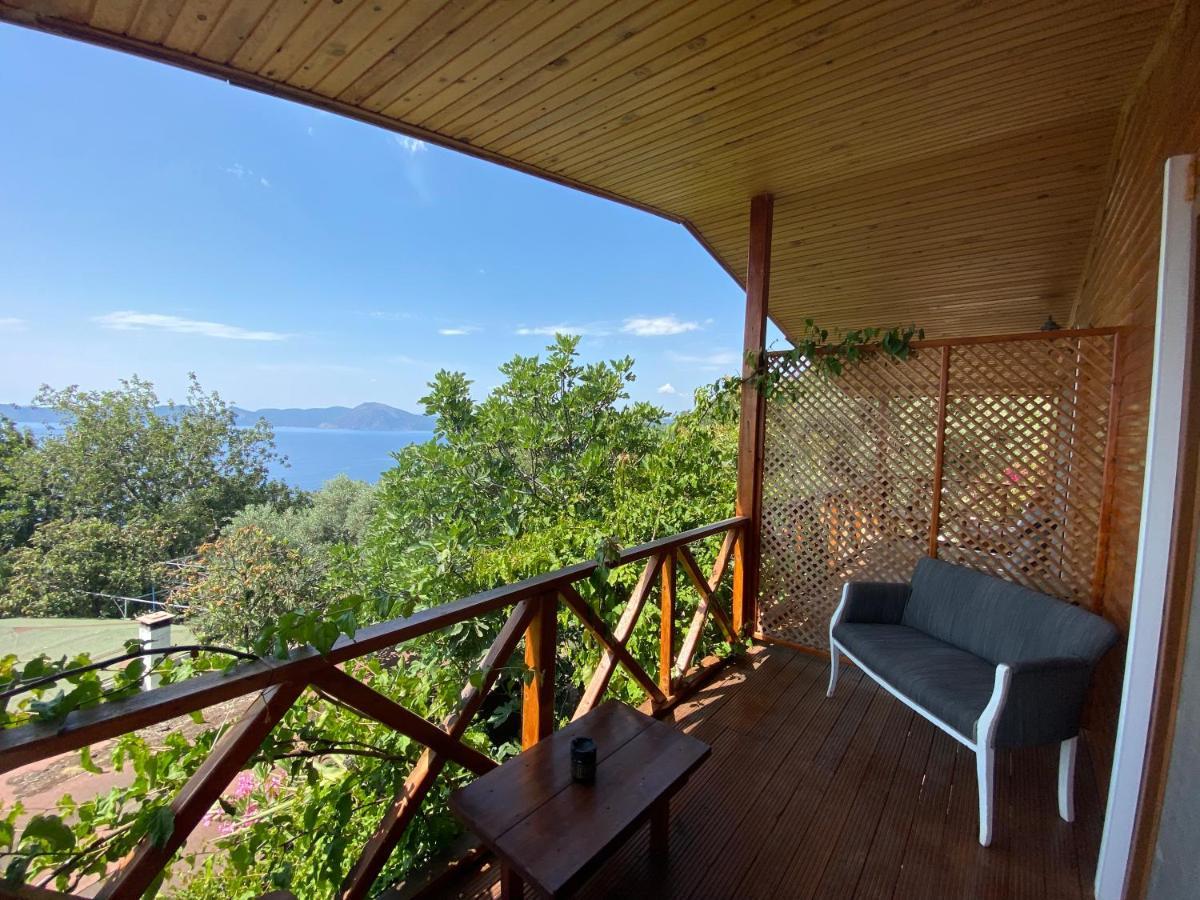 Casa Roja Apartment Cedit ภายนอก รูปภาพ