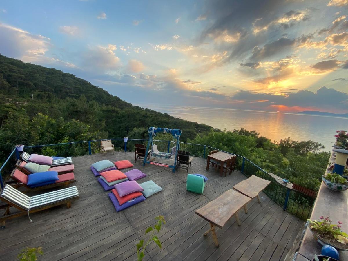 Casa Roja Apartment Cedit ภายนอก รูปภาพ