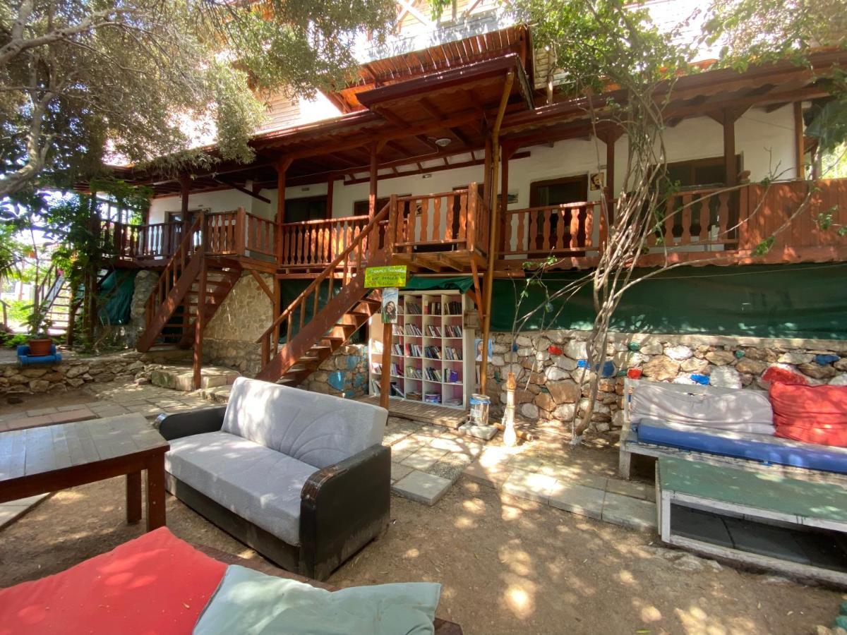 Casa Roja Apartment Cedit ภายนอก รูปภาพ
